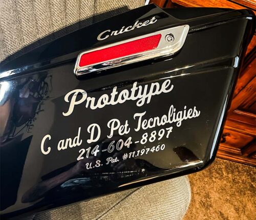 chrome vinyl lettering